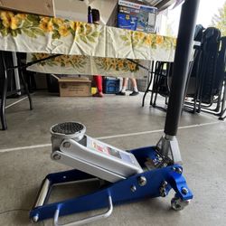 1.5 Ton Jack (Rapid pump) Used Once 