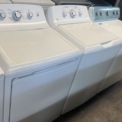 Ge He Top Load Washer With Agitator And Gas Dryer Set 