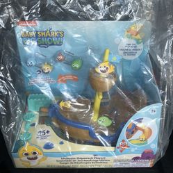 Baby Shark Ultimate Shipwreck Toy