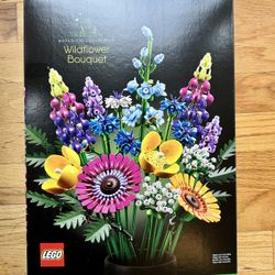 New In Box Lego Wildflower Set # 10313