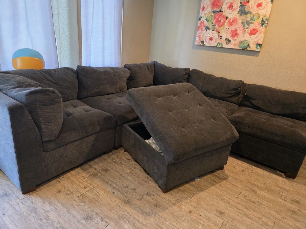 6 Piece Sofa FREE. NEED GONE.