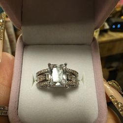 JEULIA moissanite Ring