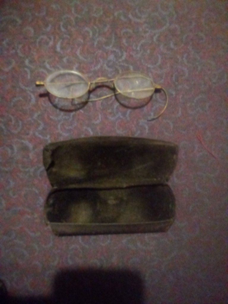 Antique S.P.A. Eyeglasses W/Case