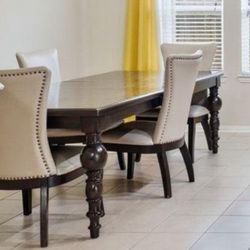 Solid Wood Dining Room Set 