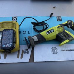 Ryobi 18 volt Sawzall, Battery & Charger ( Used Set Sold As Is Working )