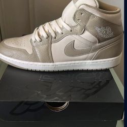 Jordan 1 Legend Brown