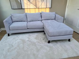 Sectional sofa with chaise