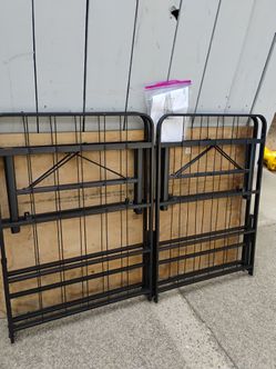 Twin bed frame $40