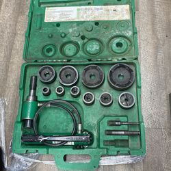 Greenlee Knockout Kit Hand Pump