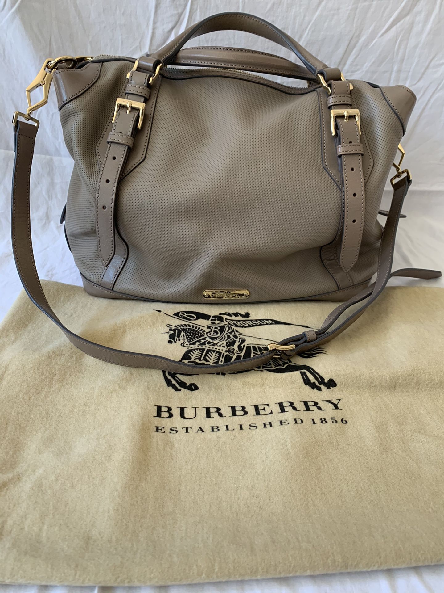 Authentic Burberry bag SERIOUS REAL BUYERS ONLY