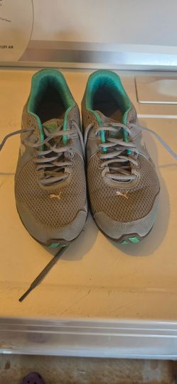 Women's Puma Shoes