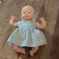 Vintage 1986 Playmates Pouty Baby Doll #5188 Blue Sleepy Eyes Blue Plaid Dress