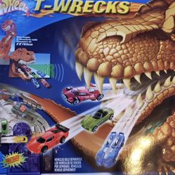 Vintage 2002 Collectible Hot Wheels T Wrecks T Rex Tan Dinosaur Play Set
