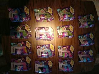 Lot of 15 Dizzy Dancer toys New in package