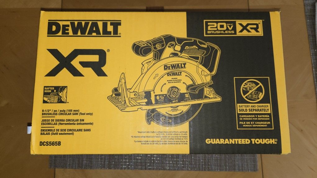 Dewalt XR 20 Volt Max 6 1/2 Inch Circular Saw