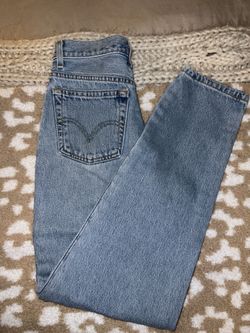  Vintage Levi’s Jeans 