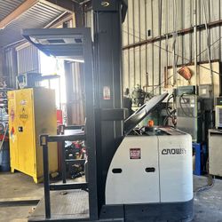 2,016 CROWN ELECTRIC FORKLIFT-ORDER PICKER