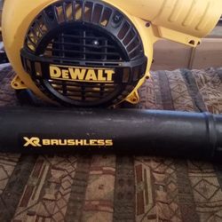 DeWalt Blower 40V DCBL790 "NEEDS 40V BATTERY" Powers On Selling AS-IS $45 Firm *READ DESCRIPTION* P/U 48 TH ST Roosevelt Phx 