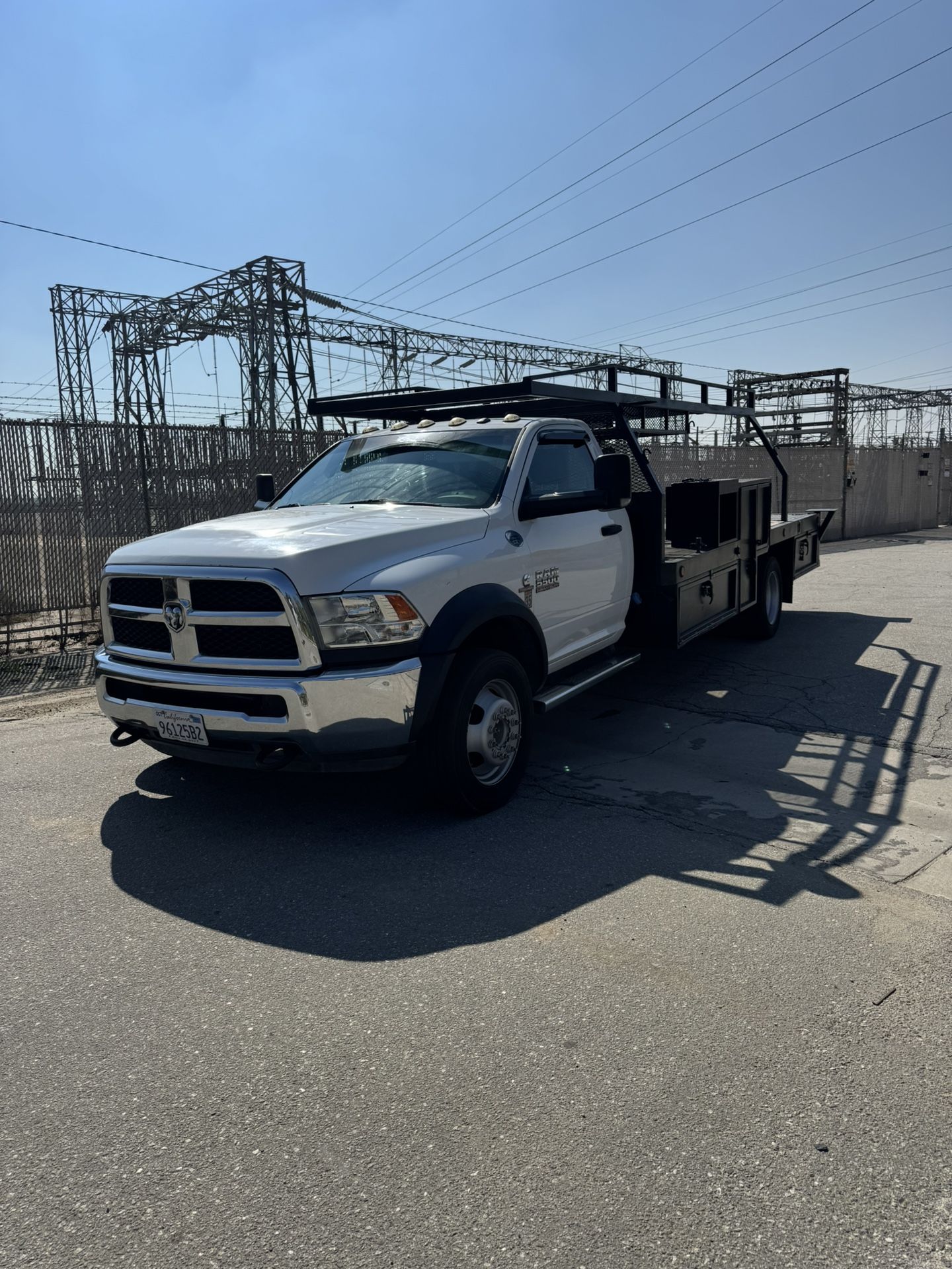 2017 Dodge 5500 Cummins for Sale in Bakersfield, CA - OfferUp