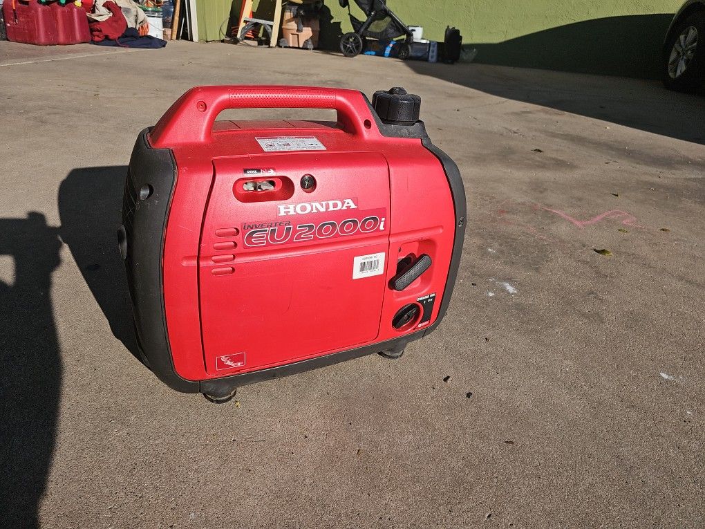 Honda EU2000i Generator $450