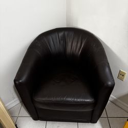 Lounge chair With Ottoman
