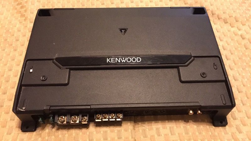 Kenwood KAC-7205 Amplifier, 1000W MAX POWER