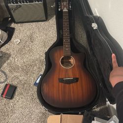 12 String Guitar 
