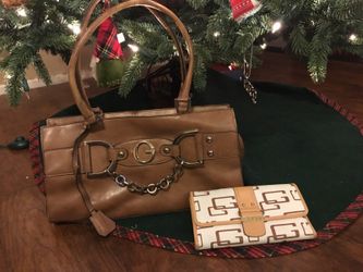 Authentic Guess purse and wallet