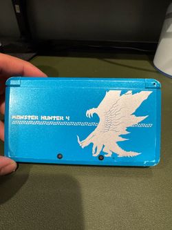 3Ds Monster Hunter 4 exclusive (For Parts)