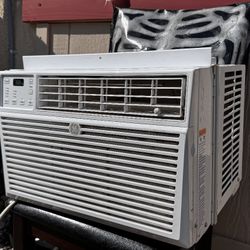 GE Appliances 12,000 BTU 115-Volt Window Air Conditioner 