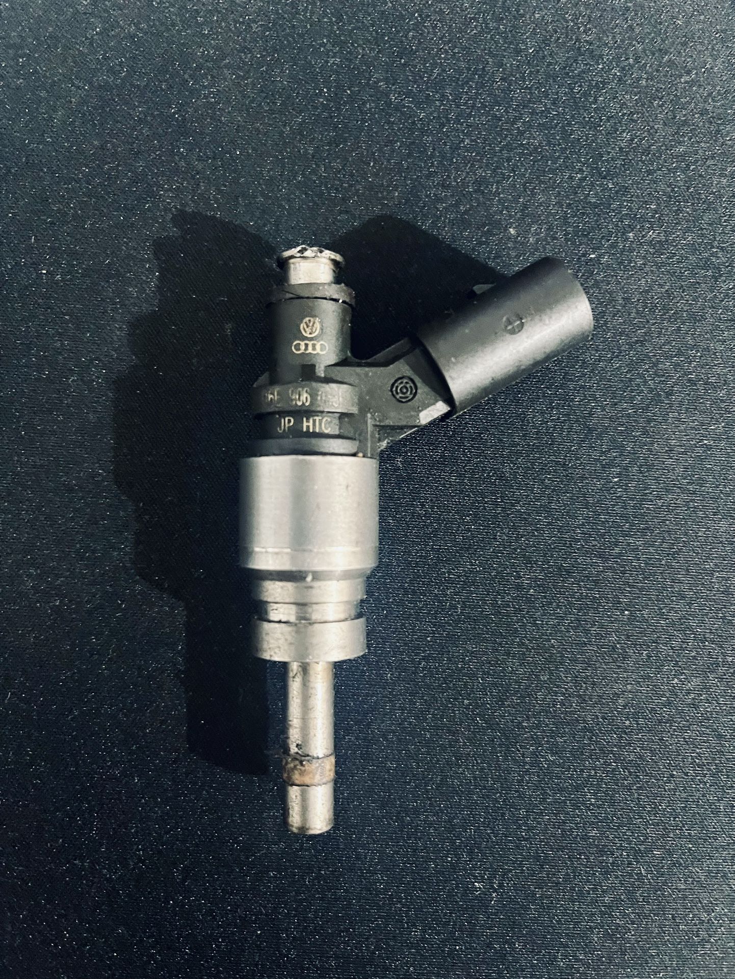 06E036F Injectors X6 For Audi 3.2L