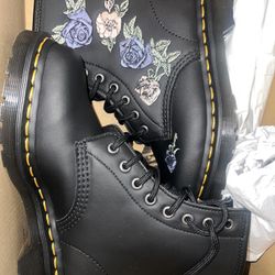 Doc martens Size 6 Black Floral Brand new $95