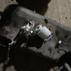Fuel Pump And Gas Tank 