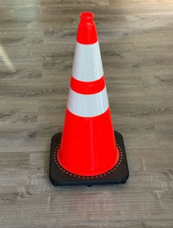 26" reflective cones 3m