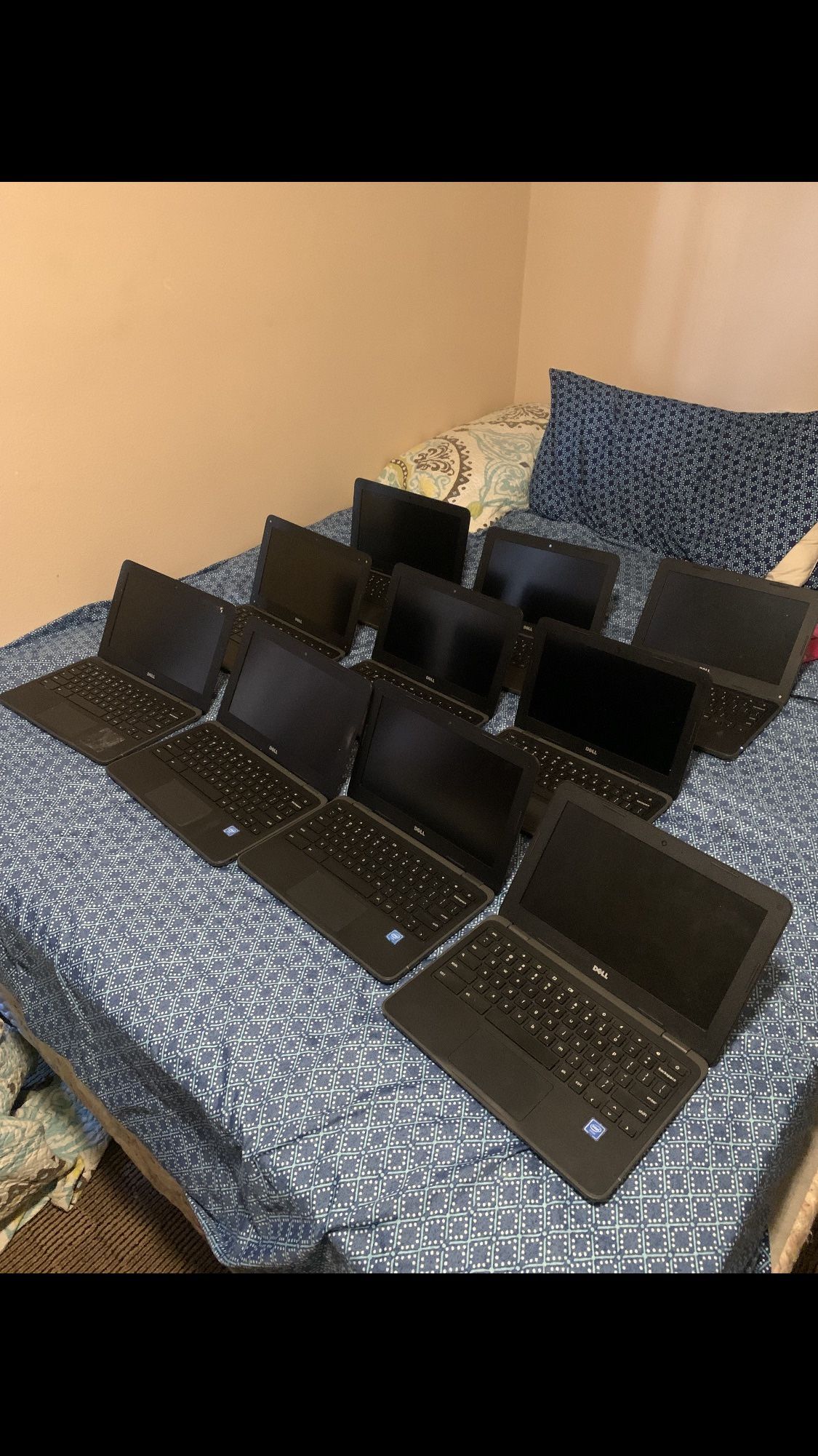 Dell Chromebooks 3180 (great condition)