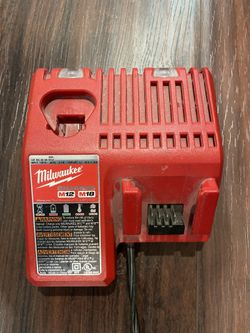 M18 And 12v Charger 