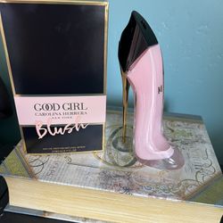Good Girl Carolina Herrera New York Blush
