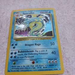 Holographic 1995 Base Set  Gyarados Pokemon Cards 