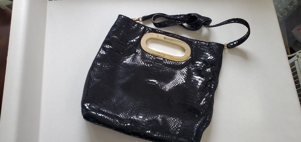 MK PURSE....LIKE NEW$100