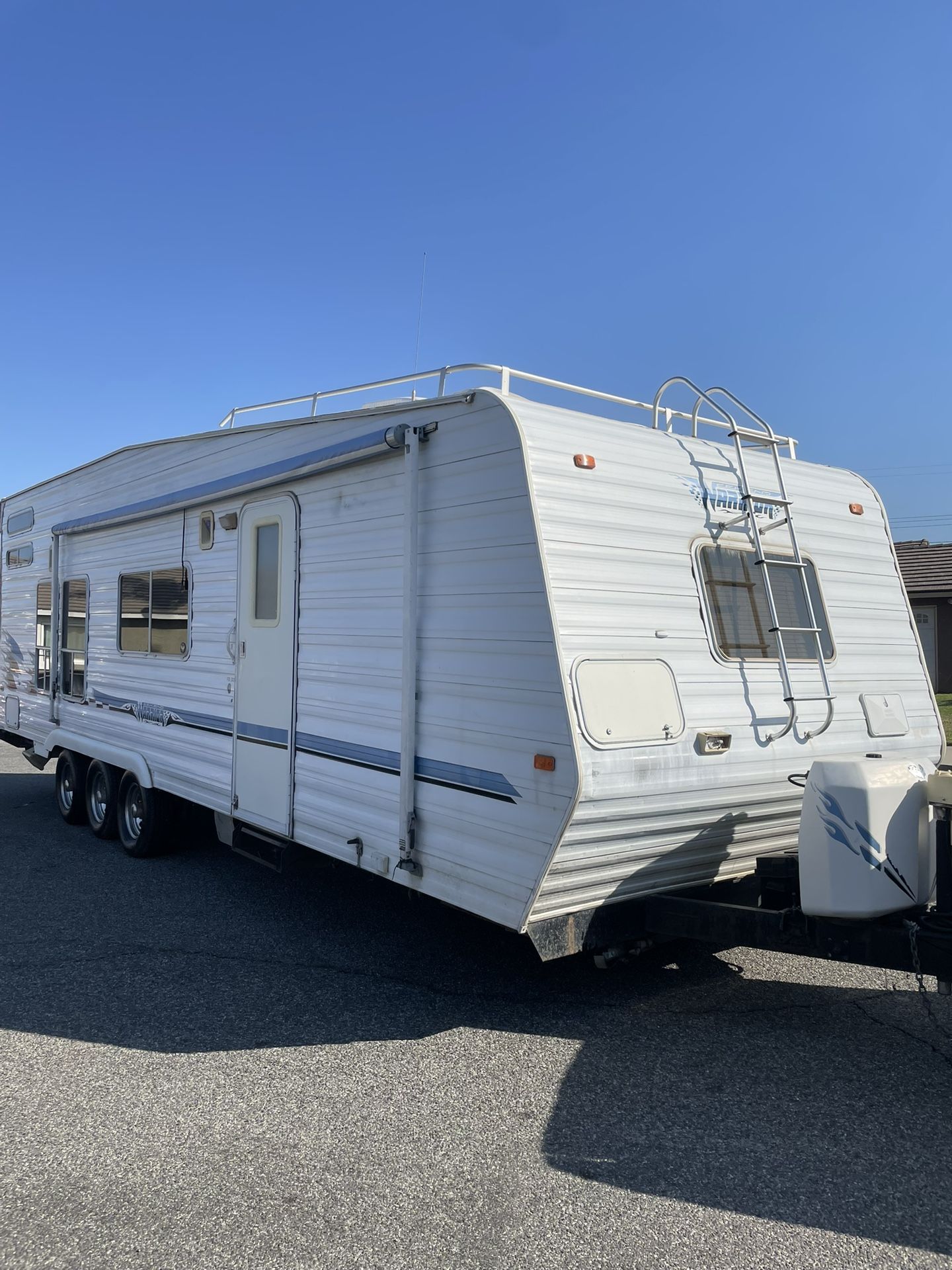 2004 Weekend Warrior 30ft