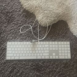 Apple Keyboard 