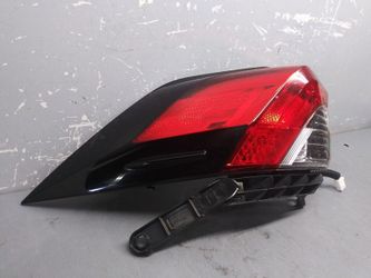 2020 Toyota rav4 tail light