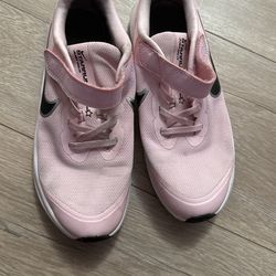 Shoes Nike Color Rosa Size 3y $30