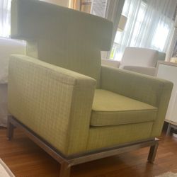 Cool Metal Base Chair 