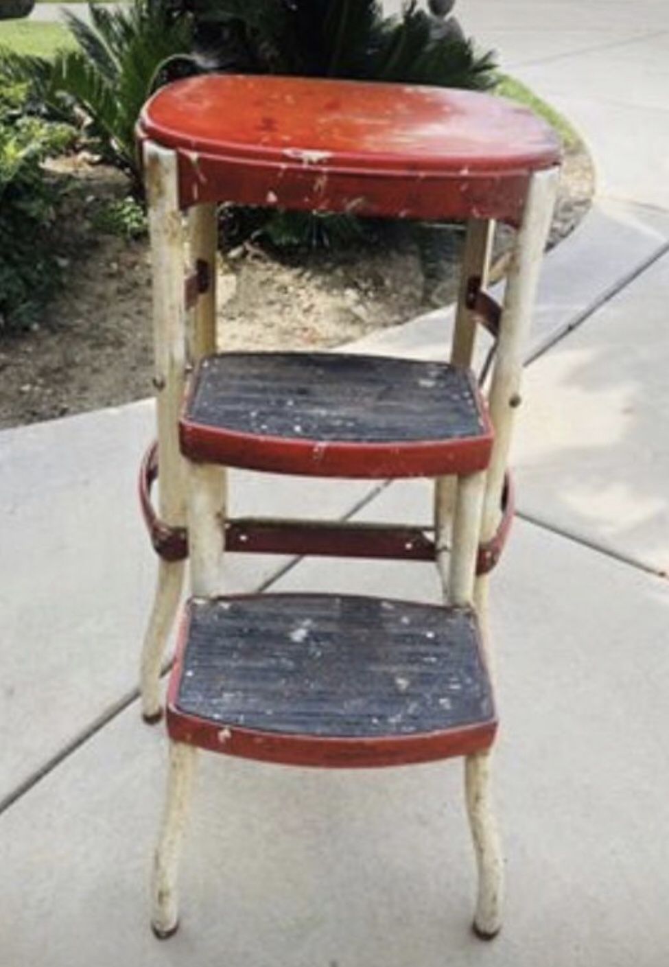 Vintage Cosco Metal Step Stool Retro Red Backless Chair for Sale in Rancho Cucamonga, CA OfferUp
