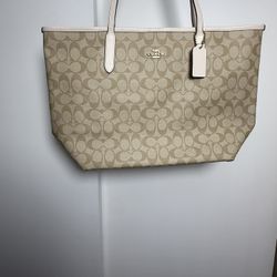 NEW Coach Light Khaki Chalk Big City Tote