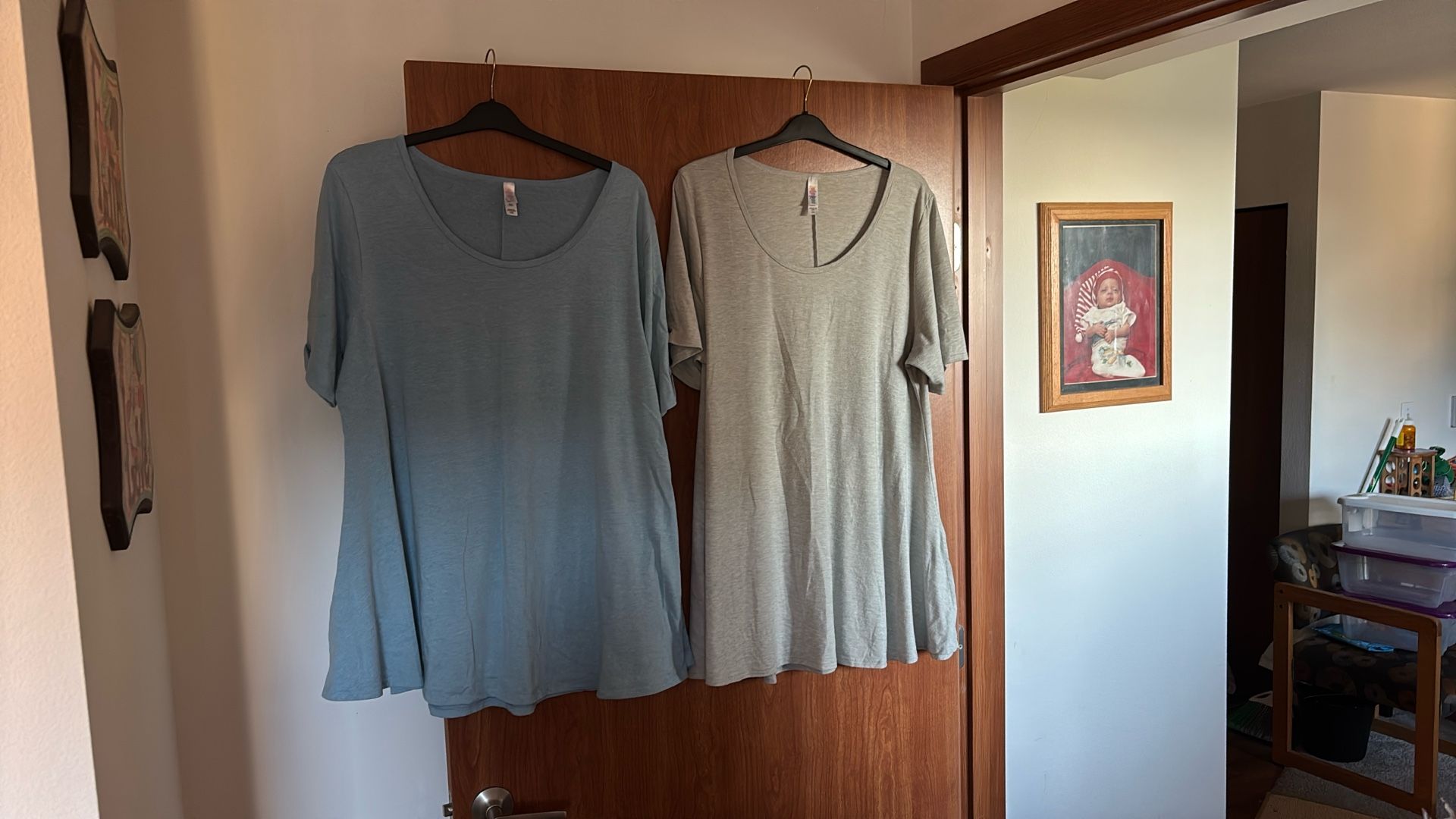 LuLaRoe Set Of Two; Short Sleeve Tunic Blouse 3XL