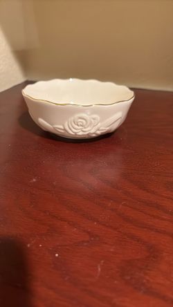 Lenox Bowel