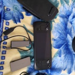 Steam Deck  2TB +512GB SD 