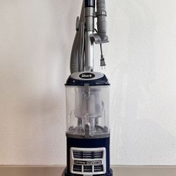 Shark Navigator Lift-Away Deluxe Upright Vacuum Cleaner